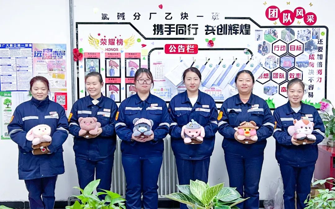新疆宜化乙炔車間運(yùn)行一班：立足崗位強(qiáng)技能，凝心聚力創(chuàng)佳績(jī)(圖3)