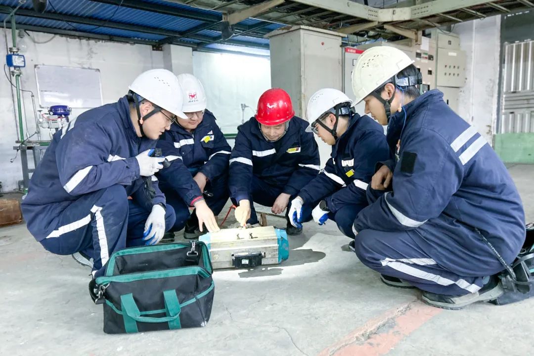 喜訊！股份公司PVC電儀維護(hù)班、消防班榮獲此項榮譽(yù)(圖2)