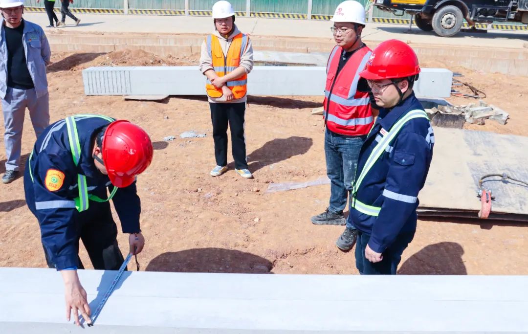 工程建設(shè)跑出加速度！磷化工項目預(yù)制管廊開始安裝(圖3)