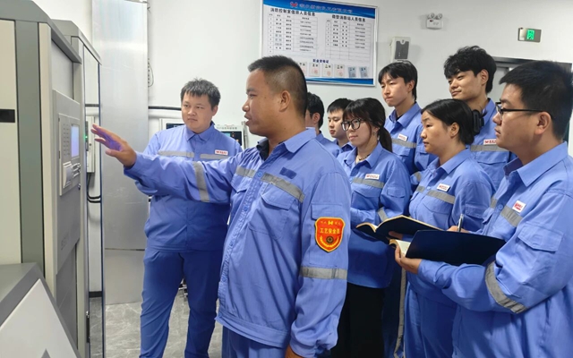宜化大學生新工完成崗前培訓，開啟職業(yè)新篇章(圖1)